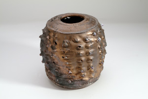 Vase 1990. Stoneware, wheel-thrown, plastic ornament, silica rocks, manganese-copper glaze, crushed sea-shells, reduction cooling, anagama fired. H 35 cm. Collection of the National Museum of Art, Architecture and Design, Oslo, Norway. Photo: Morten Løberg